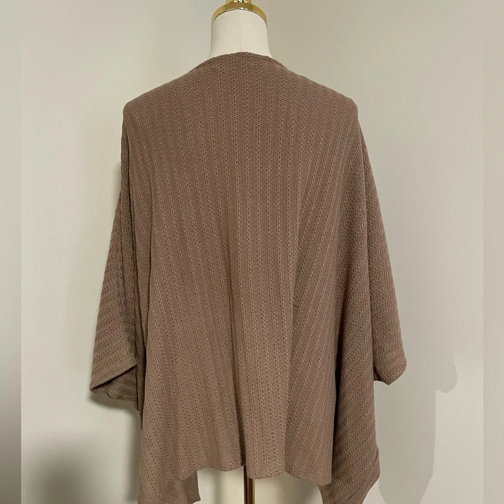 Altered  state‎ tan shrug OS